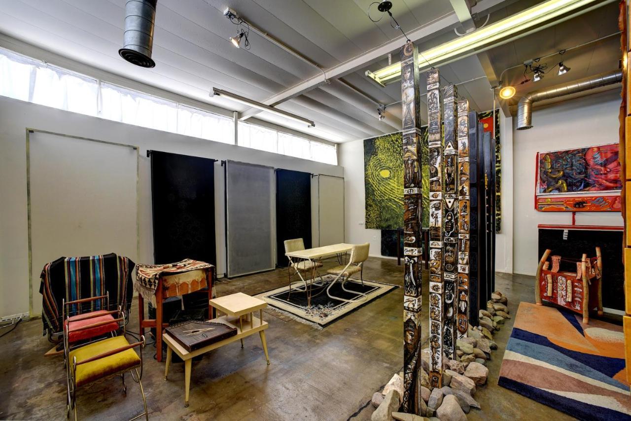 Space Castle: A 1950S Gas Station Transformed Into An Art Themed Wonderland Truth or Consequences Extérieur photo