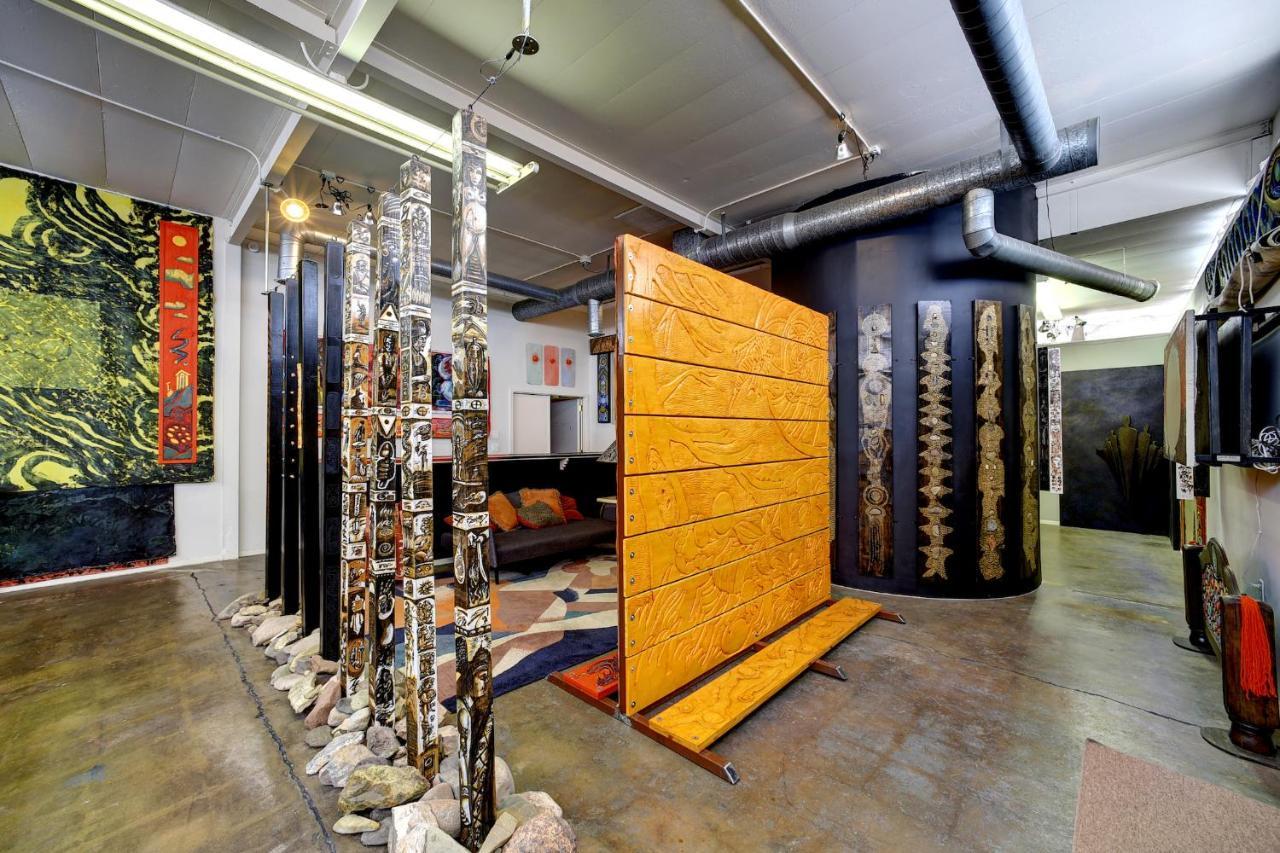 Space Castle: A 1950S Gas Station Transformed Into An Art Themed Wonderland Truth or Consequences Extérieur photo