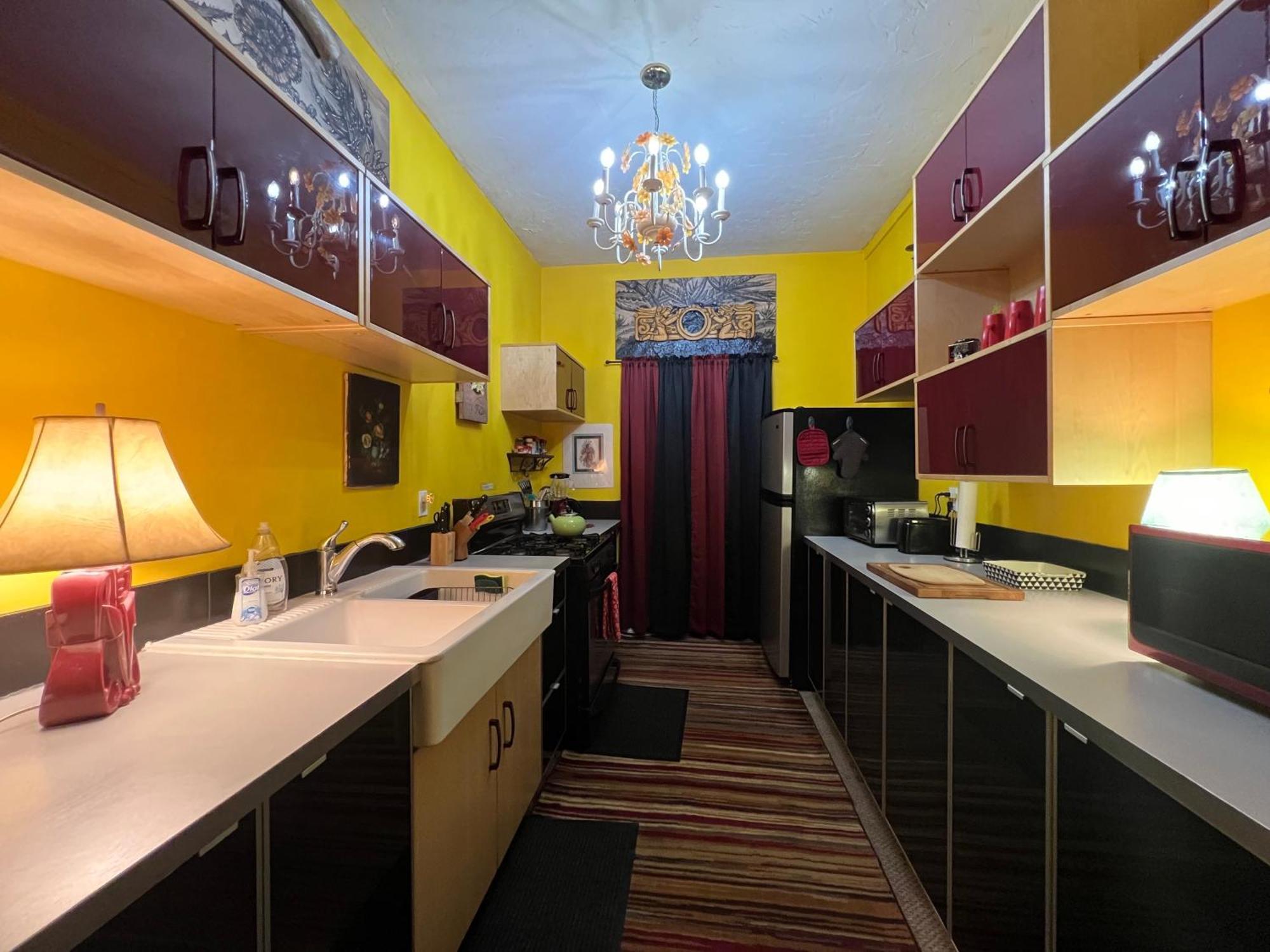 Space Castle: A 1950S Gas Station Transformed Into An Art Themed Wonderland Truth or Consequences Extérieur photo