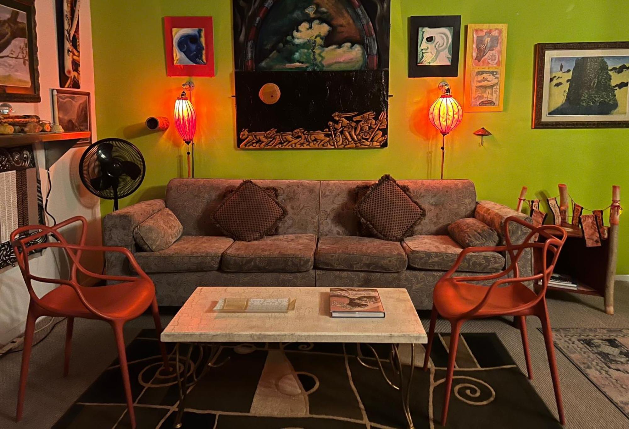 Space Castle: A 1950S Gas Station Transformed Into An Art Themed Wonderland Truth or Consequences Extérieur photo